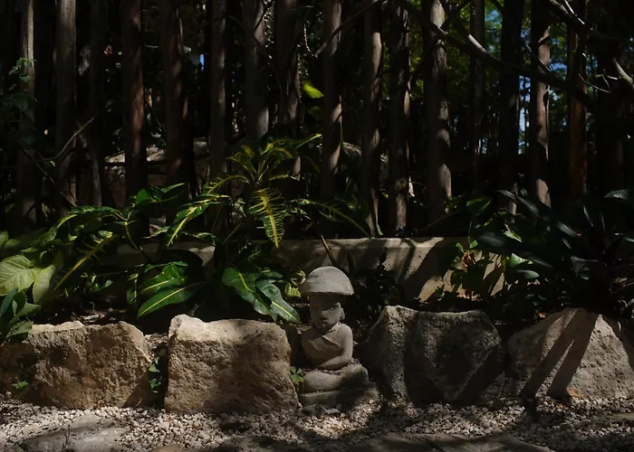 Botanica Hotel *